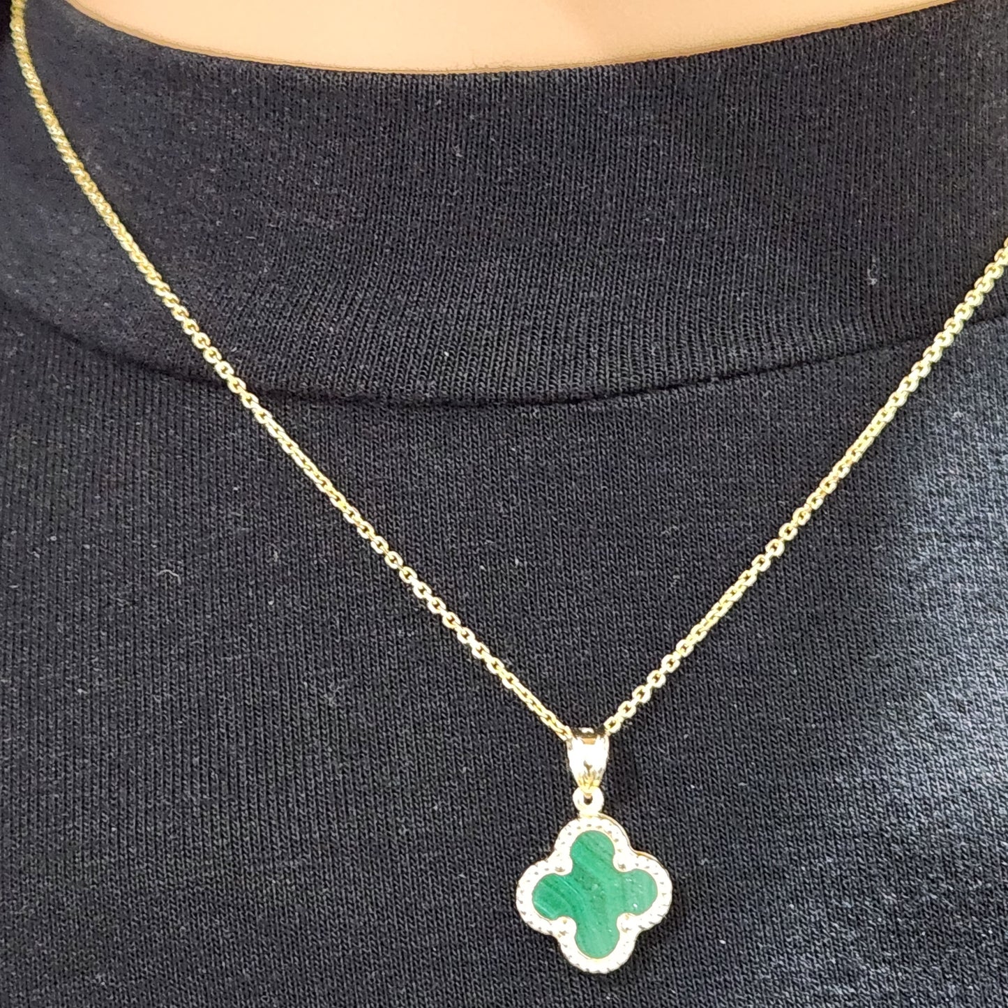 14k Gold Beaded Border Clover Pendant Necklace
