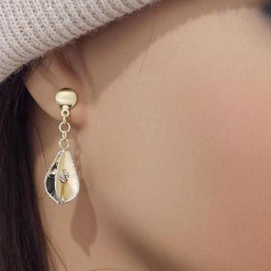 14K Gold Dangling 3D Teardrop Diamond Cut Earrings