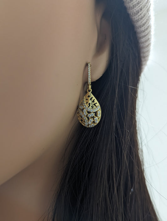 Sterling Silver Teardrop CZ Design Earring