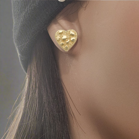14k Gold Pebbled Heart Stud Earrings