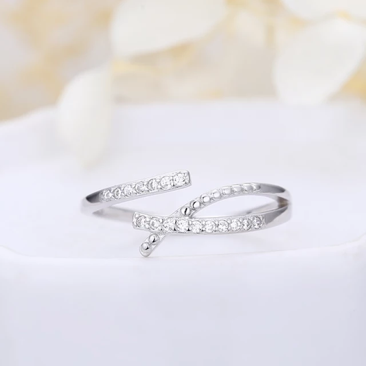 Sterling Silver Overlapping/Crossover Elegant Ring - HK Jewels