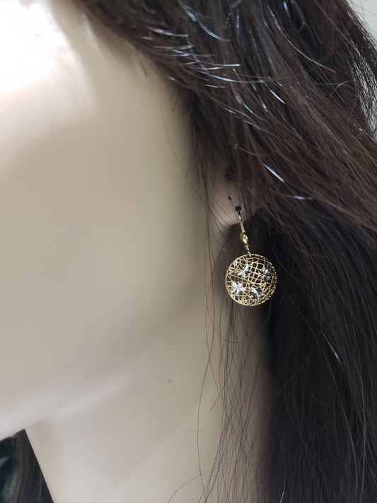 14k Gold Round Diamond Cut Leverback Earring - HK Jewels