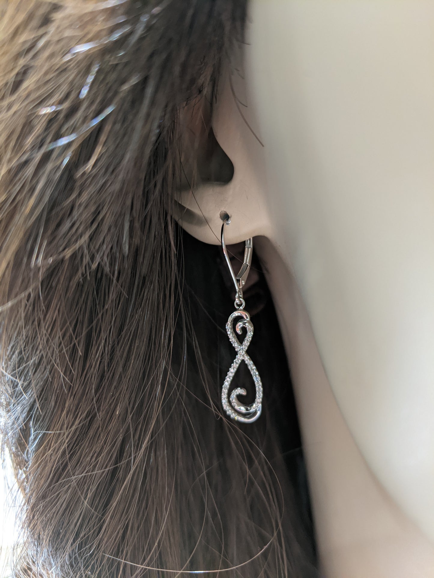 14K Gold And Diamond Figure Eight Hanging Earrings - HK Jewels