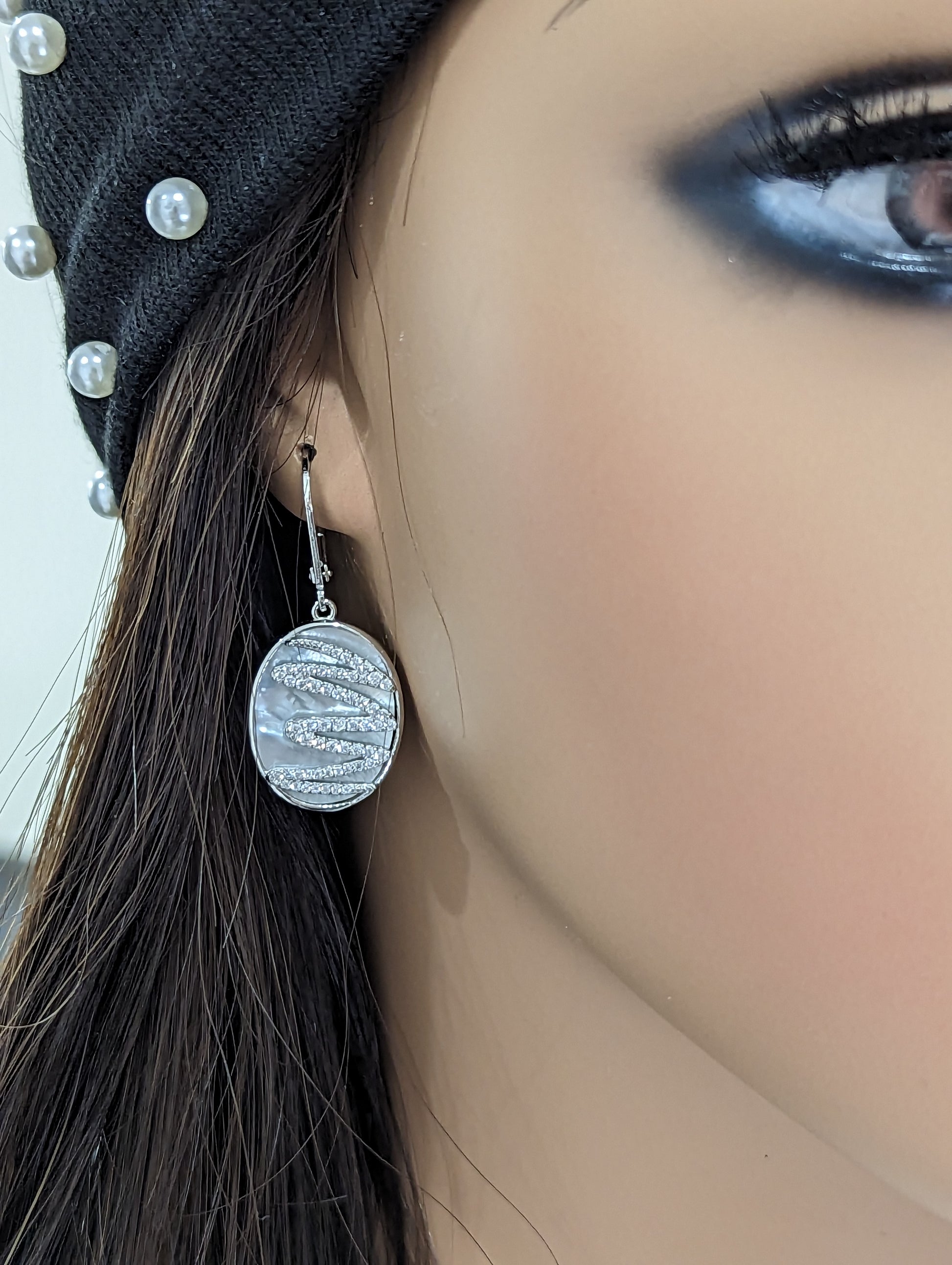 Sterling Silver Mother of Pearl With Squiggle Earring - HK Jewels