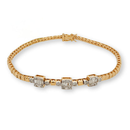 14K Gold With 3 Diamond Stations Bracelet