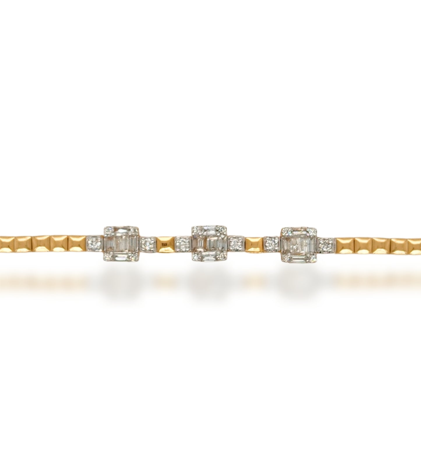 14K Gold With 3 Diamond Stations Bracelet