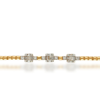 14K Gold With 3 Diamond Stations Bracelet