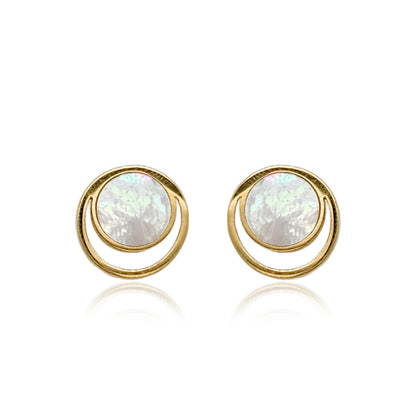 14k Gold Mother of Pearl Circle Stud Earrings