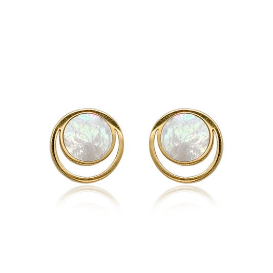 14k Gold Mother of Pearl Circle Stud Earrings