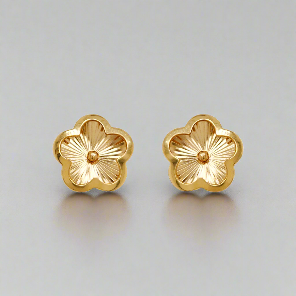 14k Gold Sunburst Flower Stud Earrings