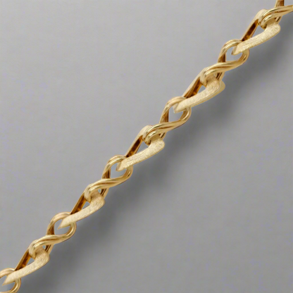 14K Gold Rectangular Shaped Link Bracelet