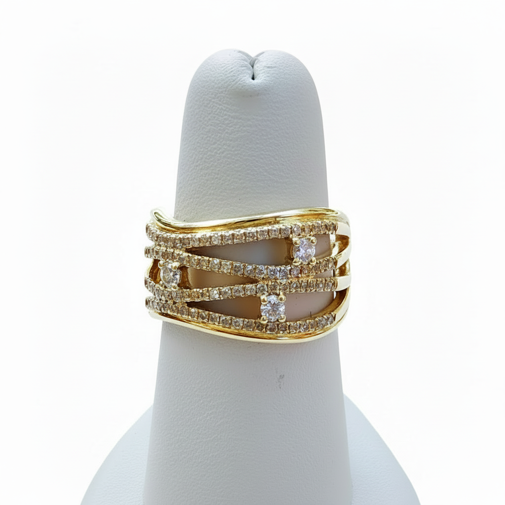 10K Yellow Gold With Diamond Ring