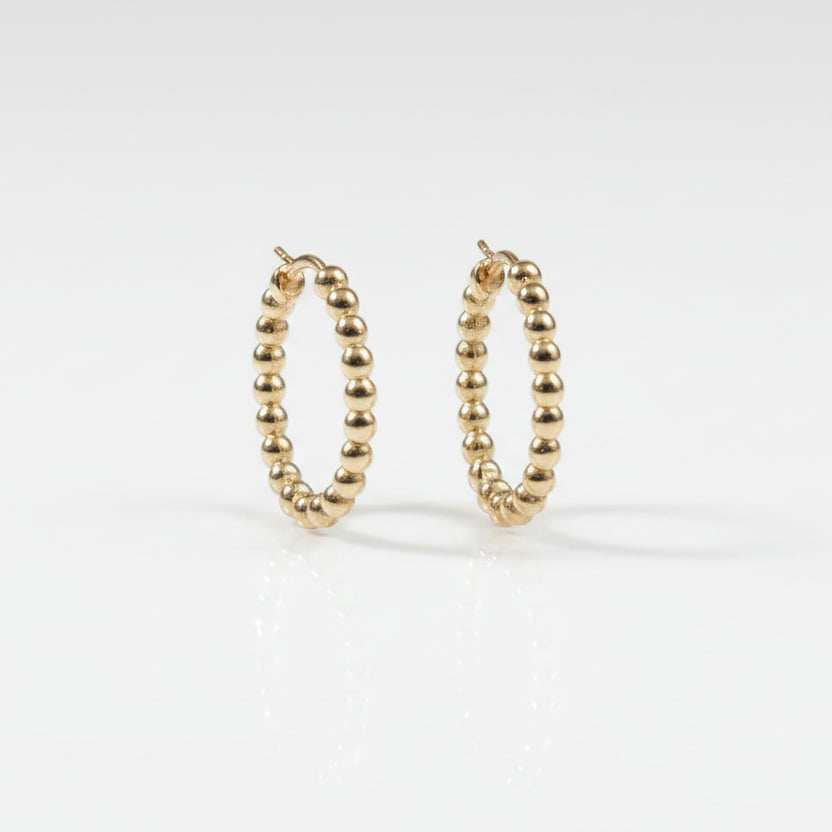 14k Gold Beaded Oval Hoop Earring