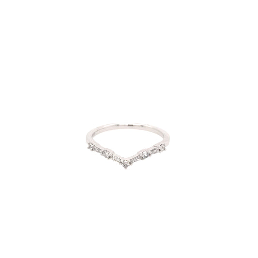 10k V Shape Diamond With Baguette Ring - HK Jewels