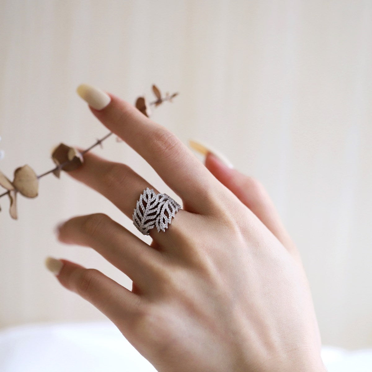 Sterling Silver Floral Design CZ Ring - HK Jewels