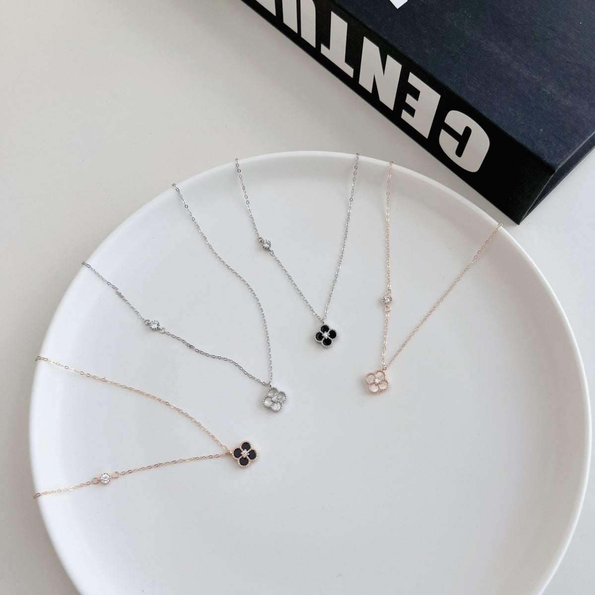 Sterling Silver Four Section Clover Necklace - HK Jewels