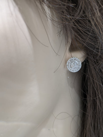 10K Gold And Diamond Round Stud Earrings - HK Jewels