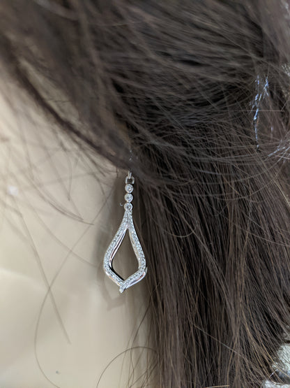 10k Teardrop Diamond Earring - HK Jewels