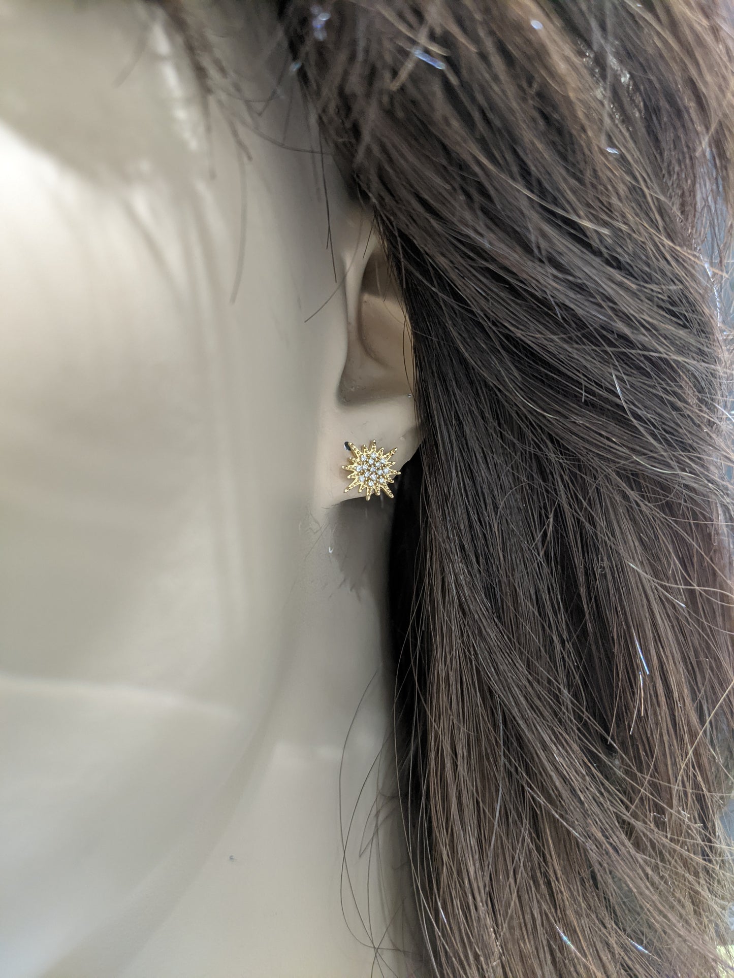 14K Gold And Diamond Stud Earring - HK Jewels