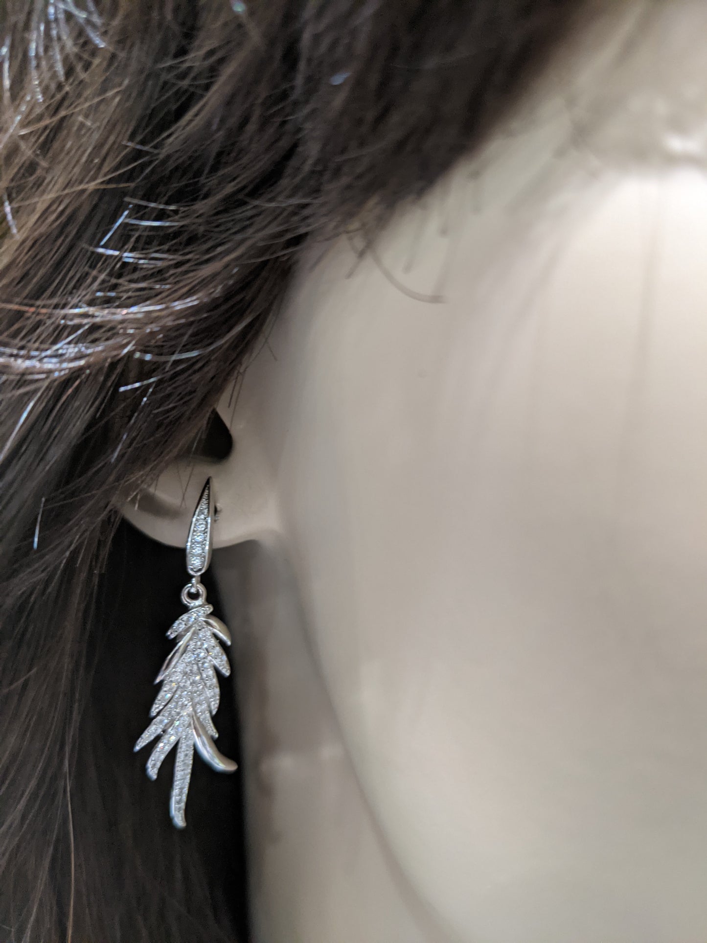 Sterling Silver CZ Leaf Earring - HK Jewels