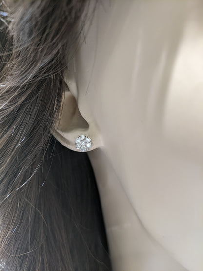 10K Gold And Diamond Round Stud Earring - HK Jewels