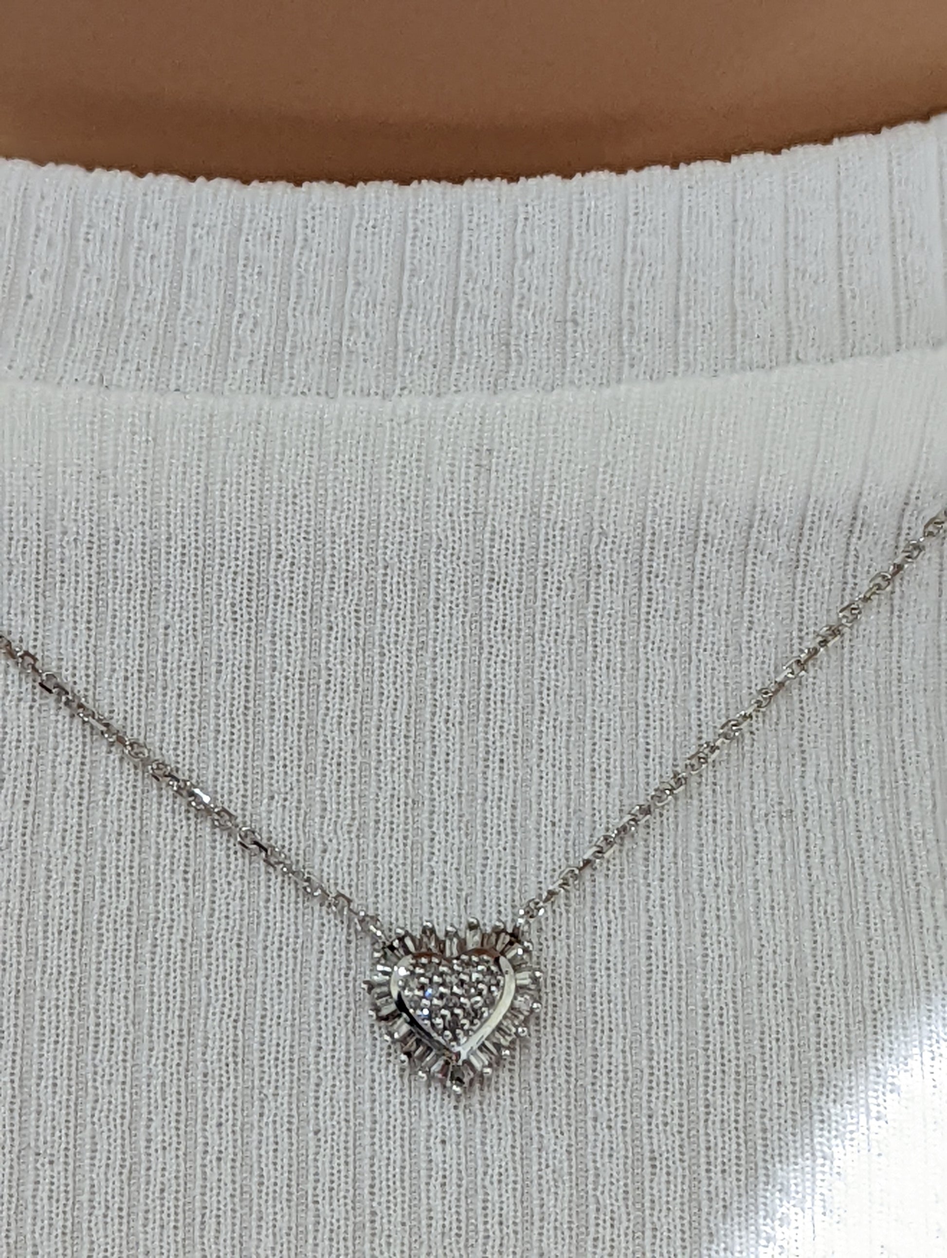 10K 9mm Diamond Heart Necklace - HK Jewels