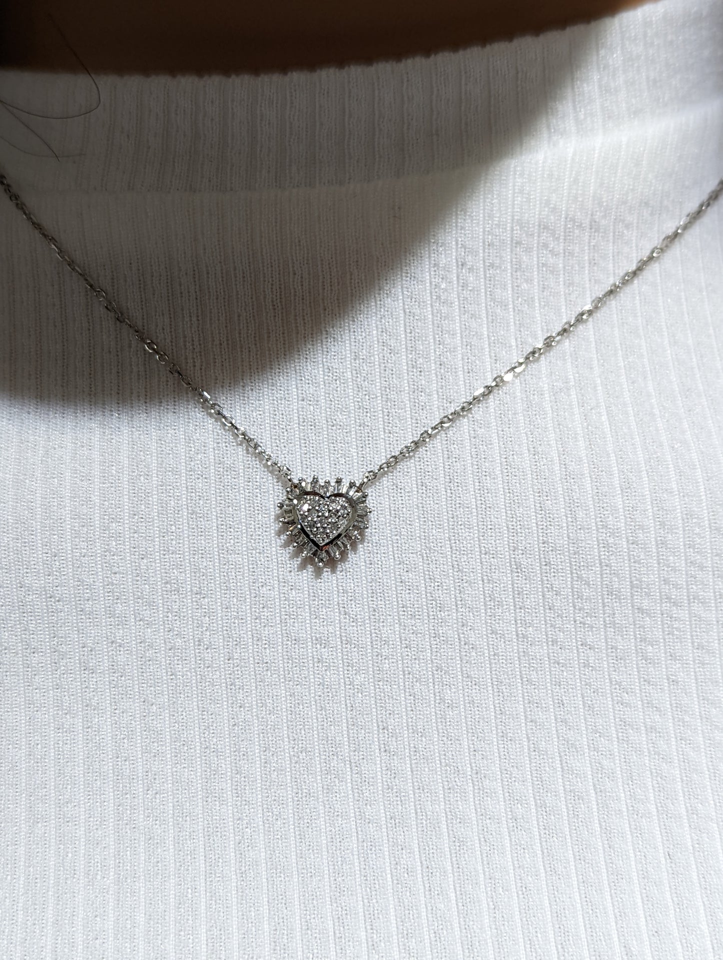 10K 9mm Diamond Heart Necklace - HK Jewels