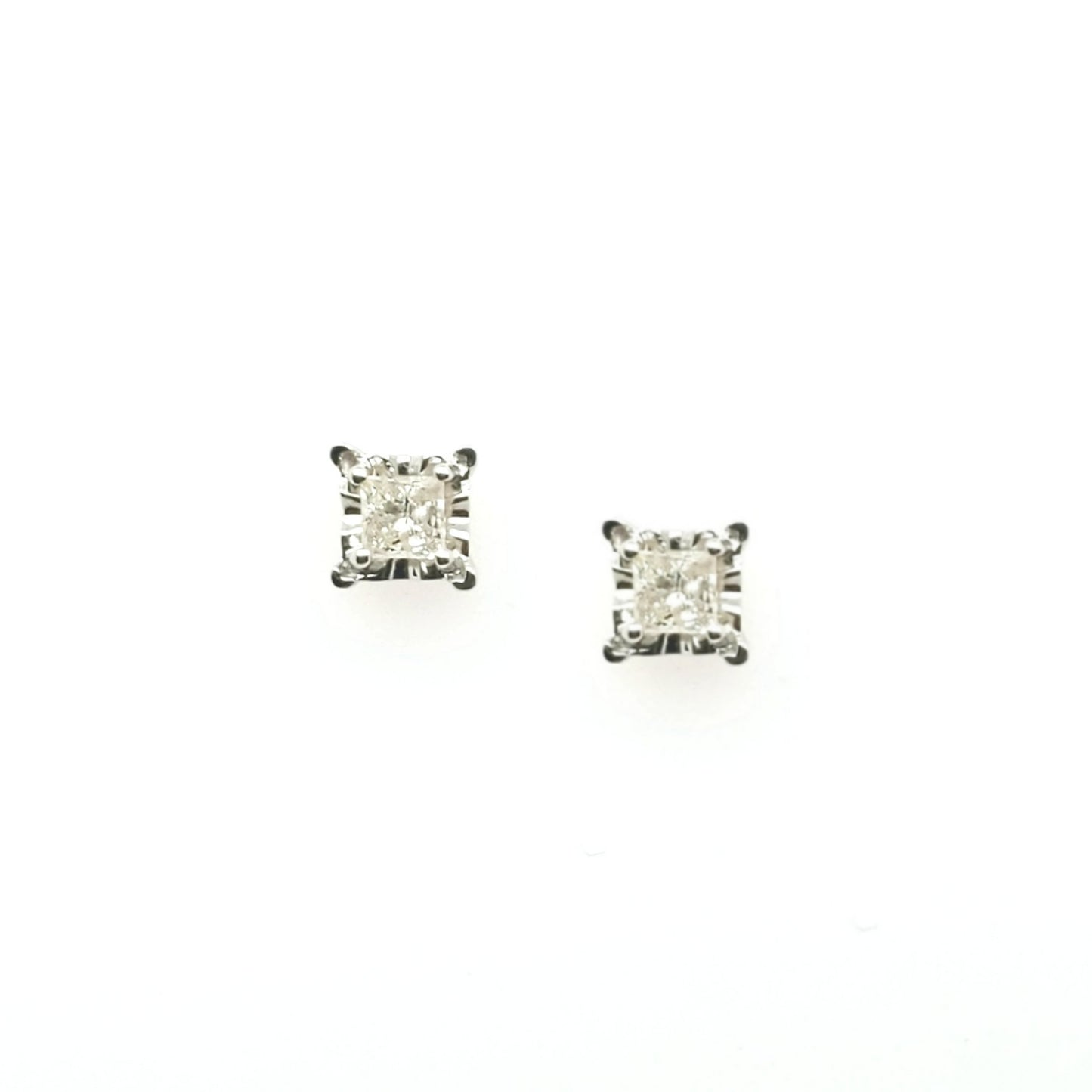 10K Gold Diamond Stud Earring - HK Jewels
